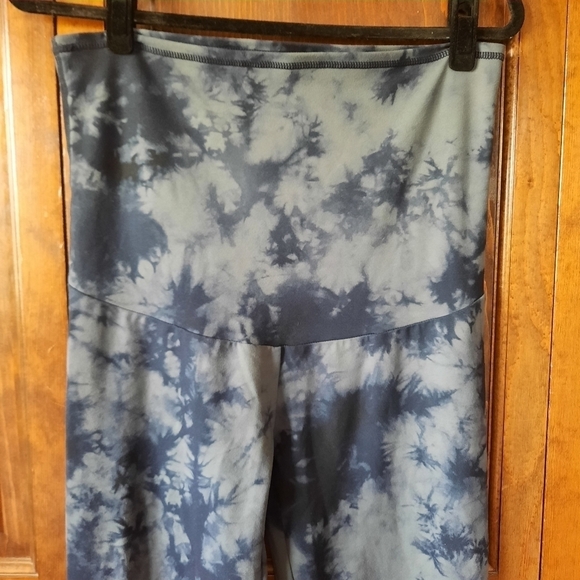 Threads 4 Thought ReActive navy blue gray tie dye maternity leggings size large - Picture 2 of 12